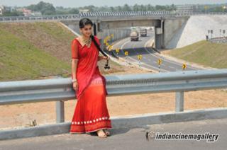 Taapsee Pannu feet photo thumbnail