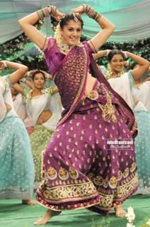 Taapsee Pannu feet photo thumbnail