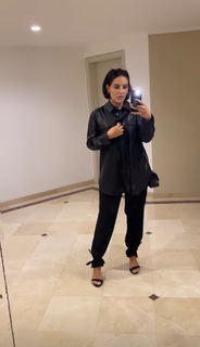 Kéfera Buchmann feet photo thumbnail