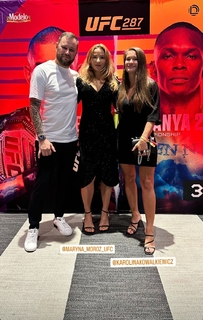 Karolina Kowalkiewicz feet photo thumbnail