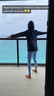 Jen Selter feet photo thumbnail