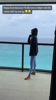 Jen Selter feet photo thumbnail