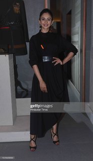 Rakul Preet Singh feet photo thumbnail