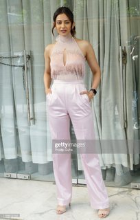 Rakul Preet Singh feet photo thumbnail