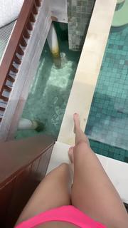 Justine Ezarik feet photo thumbnail