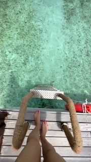 Justine Ezarik feet photo thumbnail