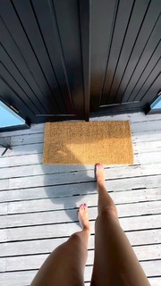 Justine Ezarik feet photo thumbnail