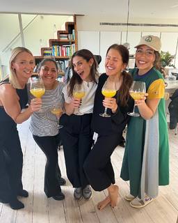 Ellie Goulding feet photo thumbnail