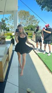 Corinna Kopf feet photo thumbnail