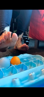 Kyle Unfug feet photo thumbnail