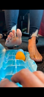 Kyle Unfug feet photo thumbnail