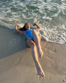 Rachel Pizzolato feet photo thumbnail