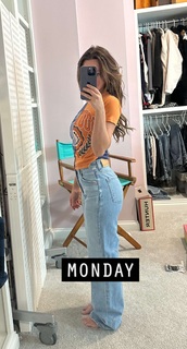Brittney Smith feet photo thumbnail