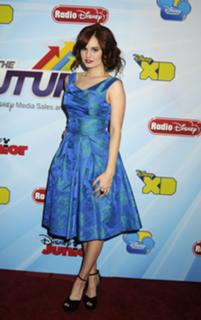 Debby Ryan feet photo thumbnail
