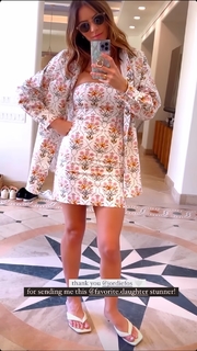 Katharine McPhee feet photo thumbnail