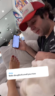 Corinna Kopf feet photo thumbnail