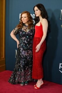Rachel Brosnahan feet photo thumbnail