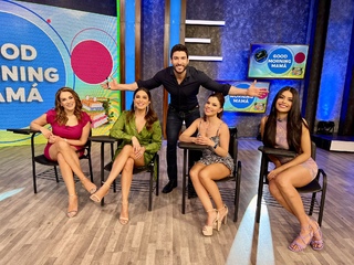 Laura González feet photo thumbnail