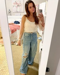 Tiffany Alvord feet photo thumbnail