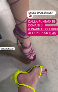 Giorgia Palmas feet photo thumbnail