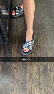 Corinna Kopf feet photo thumbnail