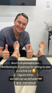 Danica Patrick feet photo thumbnail