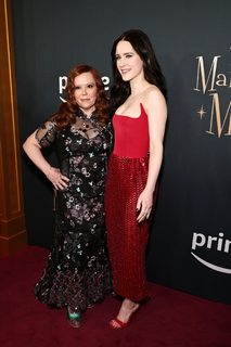 Rachel Brosnahan feet photo thumbnail
