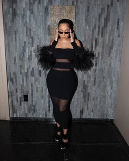 La La Anthony feet photo thumbnail