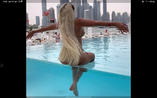 Jelena Karleusa feet photo thumbnail