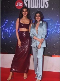 Kriti Sanon feet photo thumbnail