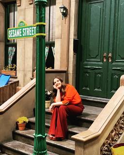 Drew Barrymore feet photo thumbnail