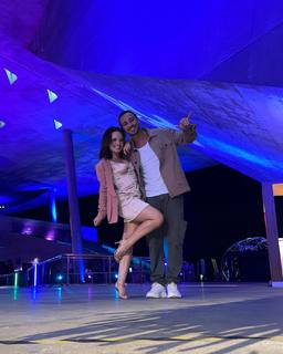 Larissa Manoela feet photo thumbnail