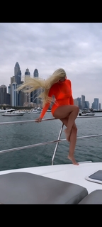 Jelena Karleusa feet photo thumbnail