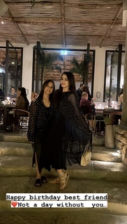Trisha Krishnan feet photo thumbnail