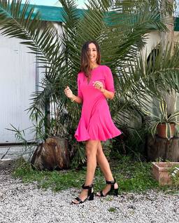 Caterina Balivo feet photo thumbnail