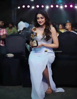 Trisha Krishnan feet photo thumbnail