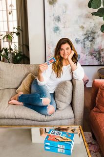 Tiffani Thiessen feet photo thumbnail
