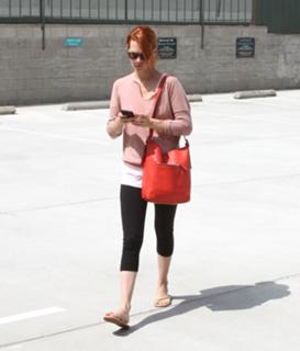 January Jones feet photo thumbnail