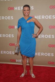 Eva LaRue feet photo thumbnail