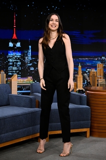 Ana de Armas feet photo thumbnail