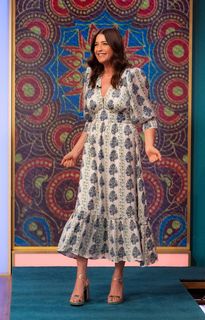 Lisa Snowdon feet photo thumbnail