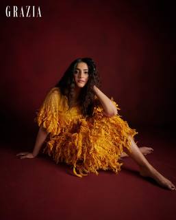 Sonam Kapoor feet photo thumbnail
