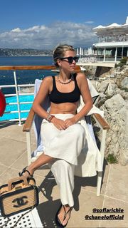 Sofia Richie feet photo thumbnail