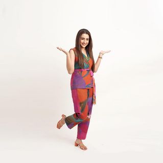 Trisha Krishnan feet photo thumbnail