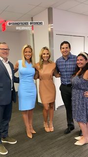 Elisabeth Hasselbeck feet photo 4