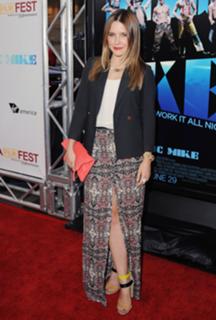 Sophia Bush feet photo thumbnail