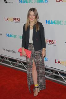 Sophia Bush feet photo thumbnail