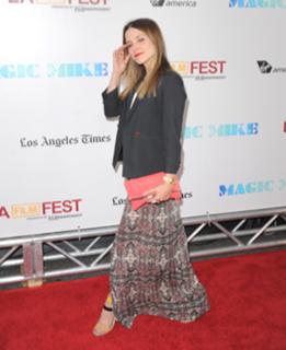 Sophia Bush feet photo thumbnail