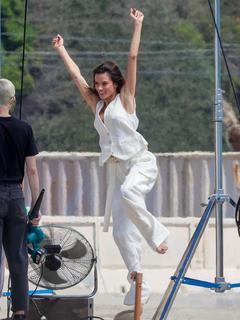 Alessandra Ambrosio feet photo thumbnail