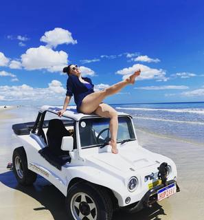 Franciely Freduzeski feet photo thumbnail